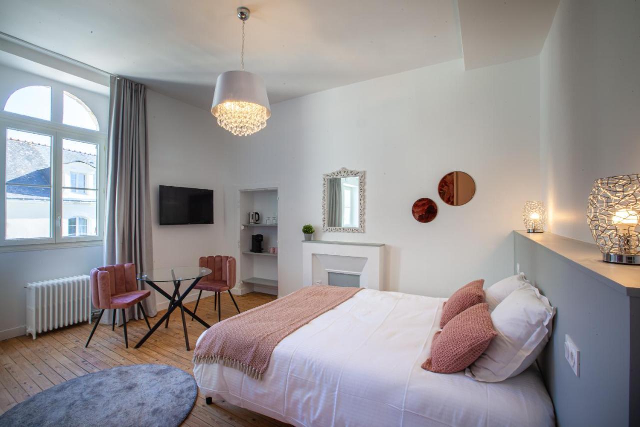 Confidences Escale A Brissac Bed & Breakfast Ngoại thất bức ảnh