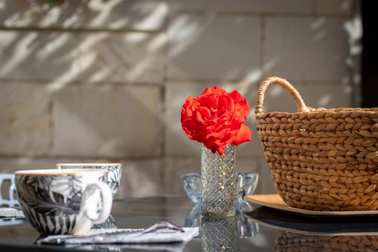 Confidences Escale A Brissac Bed & Breakfast Ngoại thất bức ảnh