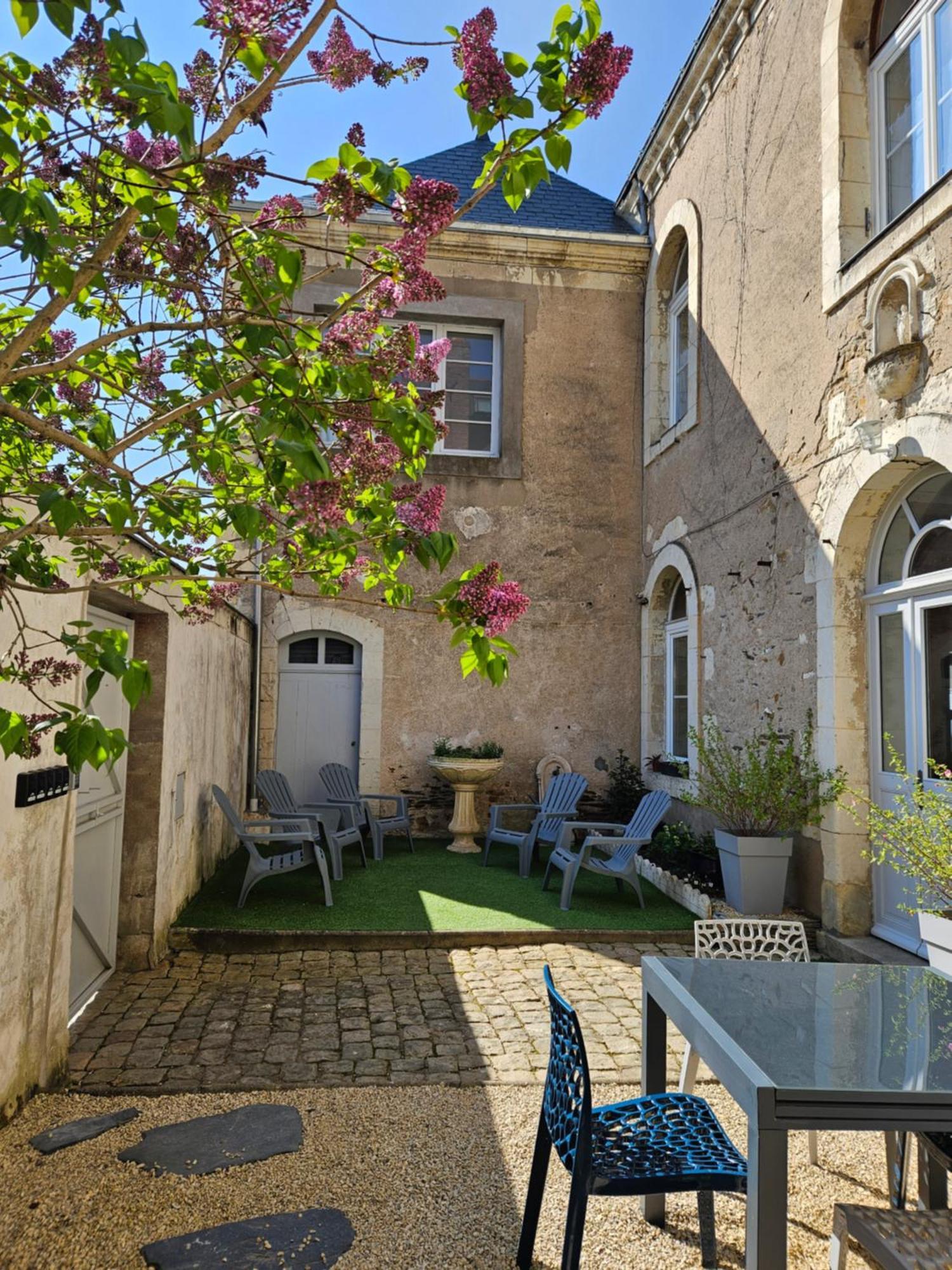 Confidences Escale A Brissac Bed & Breakfast Ngoại thất bức ảnh
