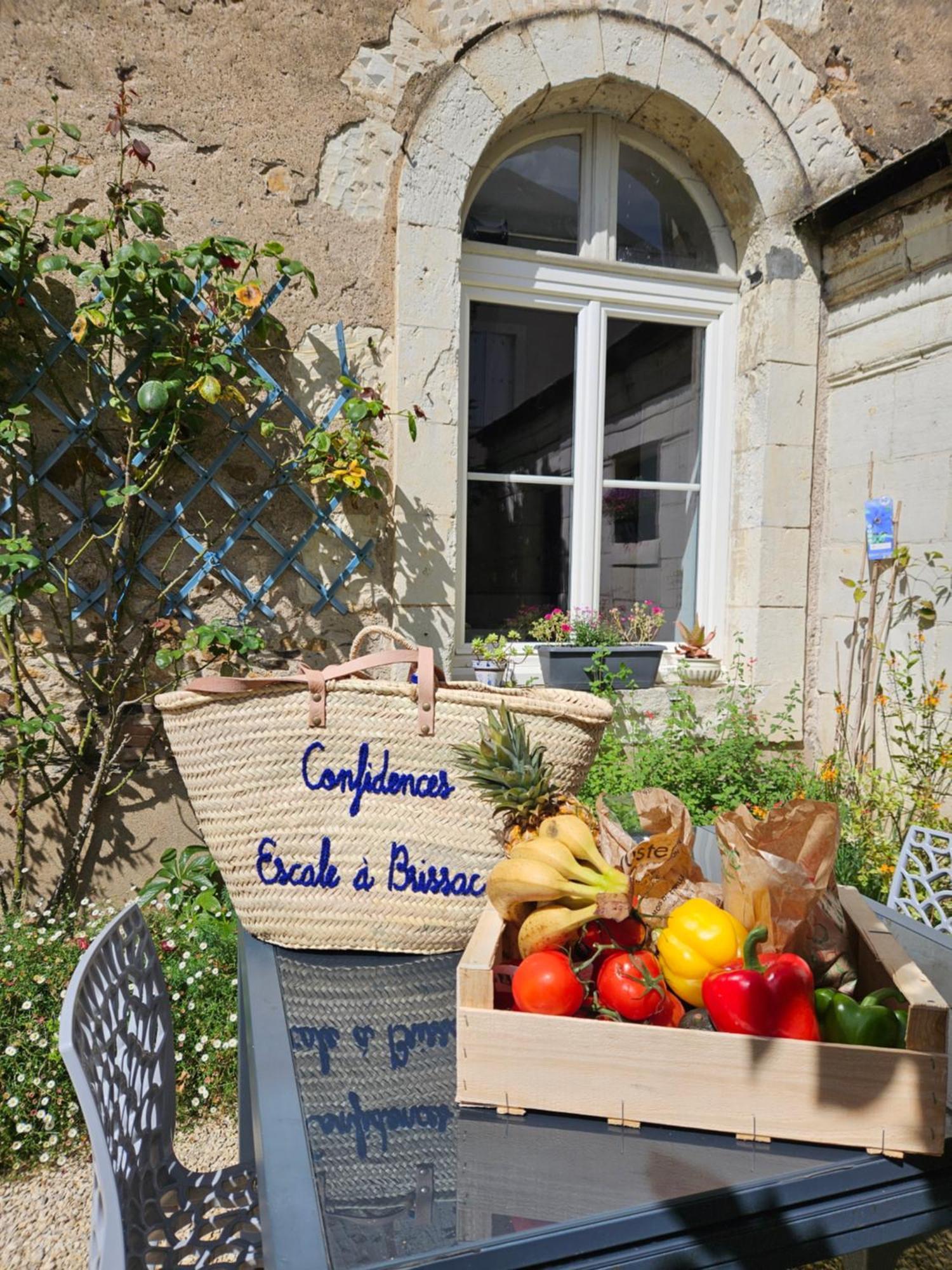 Confidences Escale A Brissac Bed & Breakfast Ngoại thất bức ảnh