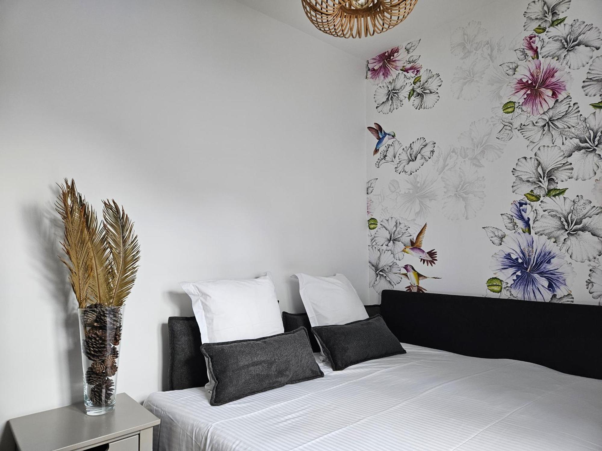 Confidences Escale A Brissac Bed & Breakfast Ngoại thất bức ảnh